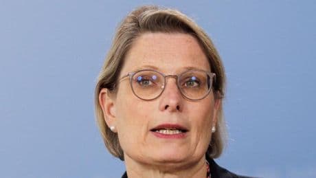 Justizministerin Hubig will AfD-Verbotsverfahren „nicht vom Tisch nehmen“