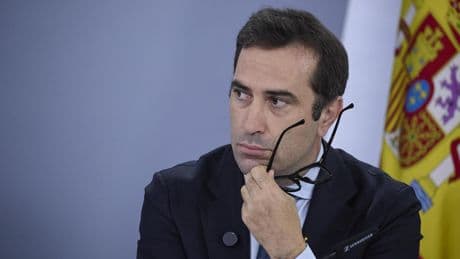 El Gobierno ignora las alertas del Banco de España y los analistas y eleva el tono sobre el relato triunfal de la economía