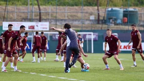 Trabzonspor kafilesi İstanbul'a gitti