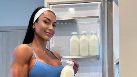 Bodybuilder shares breast milk routine and six-meal-a-day diet behind unreal looks