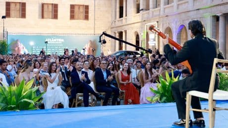La reina Letizia se rodea de estrellas del cine en la clausura del Atlàntida Film Fest de Mallorca