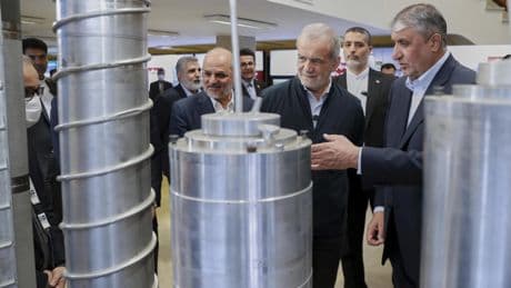 Nucléaire iranien: Téhéran défie Washington avant de nouveaux pourparlers