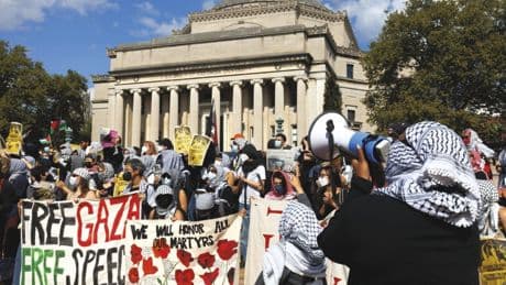 À l’université de Columbia, le keffieh et la protestation face à la censure de l’administration Trump