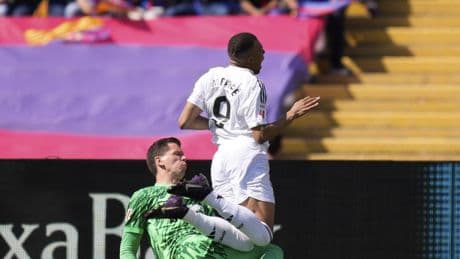 ¿Por qué no se anuló el penalti a pesar de la posición adelantada de Mbappé?