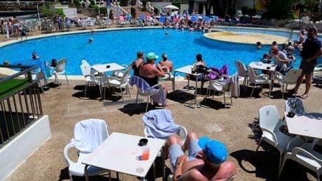 Tourist in Majorca baffled by pool behaviour unlike anything she's 'ever seen in her life'