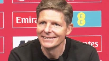 Oliver Glasner's reaction to Dean Henderson red card escape says it all after FA Cup win