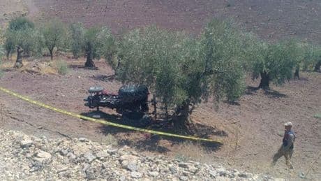 Devrilen traktördeki  10 aylık bebek hayatını kaybetti