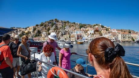 Holidaymakers are more worried about losing luggage & missing flights than misplacing their passport, research reveals