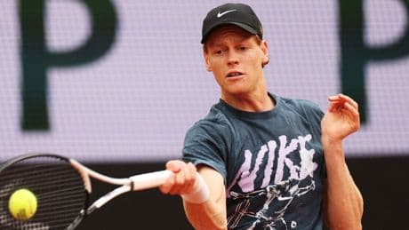 Sinner, diretta Roland Garros: esordio a Parigi con Rinderknech, risultato in tempo reale