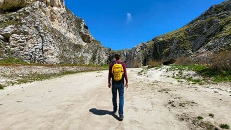 Lazio e Abruzzo per chi non ama il mare in estate: 3 itinerari brevi, da fare in una giornata