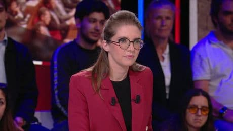 DIRECT. Vote de confiance pour François Bayrou: Aurore Bergé est la première invitée de "Face à BFM"