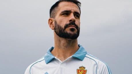 El análisis de Pablo Insúa. “Tiene colocación, contundencia y personalidad con el balón”
