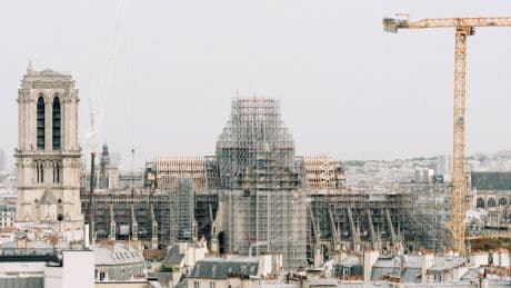 Notre-Dame : la Cour des comptes applaudit la restauration mais s’inquiète des coûts de fonctionnement