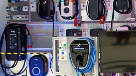 Elektromobilität: Wallbox-Überprüfung: Netzagentur sieht keine Gefahren