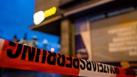 Frankfurt: Mann ins Gesicht geschossen