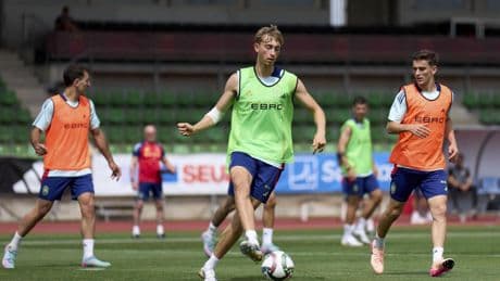 De la Fuente apuesta por Huijsen para medirse a Francia
