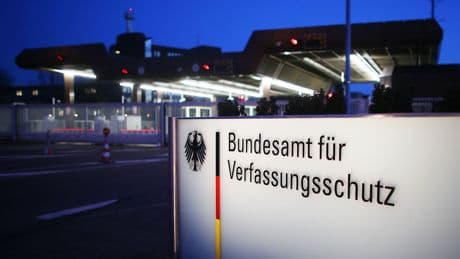 Interne Ermittlungen, mehrere Kündigungen - Reisekosten-Affäre beim Verfassungsschutz