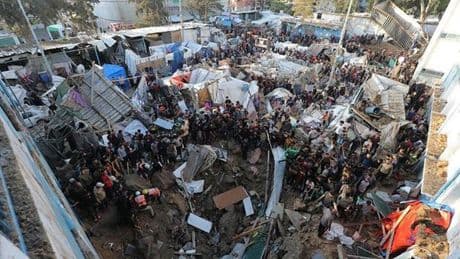İsrail'in Gazze'de bir okula düzenlediği saldırıda çoğu çocuk 17 kişi hayatını kaybetti