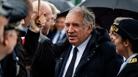 Prisons : les récentes attaques montrent que l’État « touche juste », estime Bayrou