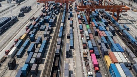 With New 40% Tariff, Trump Takes Aim at U.S. Dependence on China’s Factories