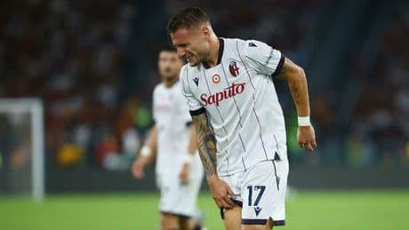 Immobile out, infortunio per l'attaccante del Bologna contro la Roma: cosa è successo e come sta