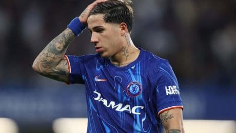 ‘What does that mean?’ – Chelsea fans puzzled by Enzo Fernandez’s claim he played ‘with one eye’ vs Man Utd