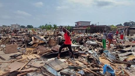 Gabon: les habitants d’un quartier inondable manifestent contre les déguerpissements