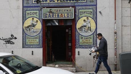 Iglesias cierra la Taberna Garibaldi en Lavapiés y prepara su mudanza a un local más grande