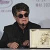 Palme d’or : le cinéaste Jafar Panahi a été accueilli par ses soutiens à son retour en Iran