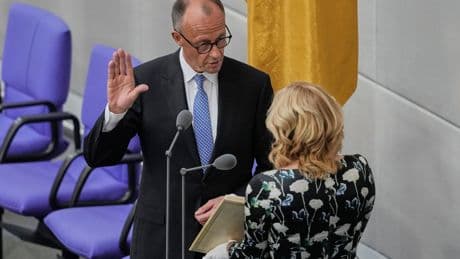 ‘Habemus’ canciller (pero humillado)