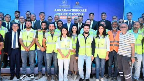 80 dakikalık yol 43 dakikaya düşecek... Bakan Uraloğlu: 120 kilometrelik bir medeniyet hattı