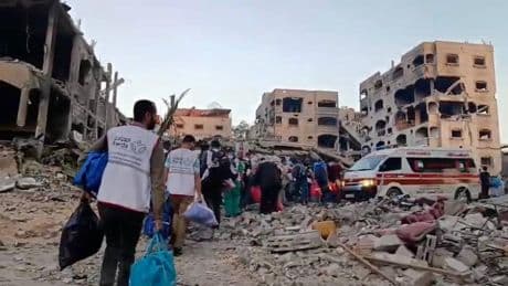 Israel desmantela el último hospital del norte de Gaza y obliga a huir a todo el personal sanitario