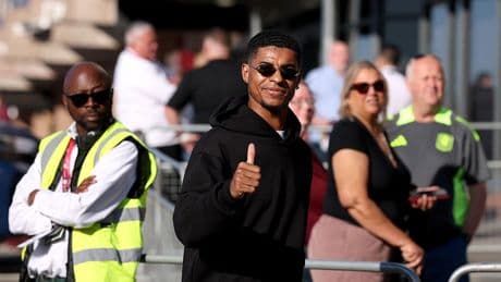 Marcus Rashford leaves Man United on loan to seal dream move to Barcelona