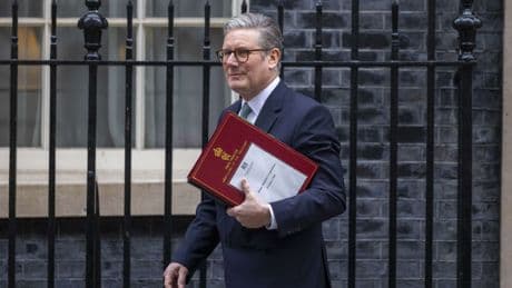 Royaume-Uni : Londres veut contraindre les fonds de pension à investir davantage dans les projets britanniques