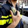 Twee politieagenten in been gestoken tijdens fouilleren Rotterdammer