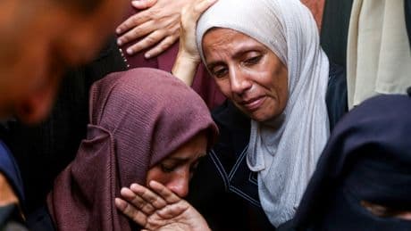 Gaza: au moins 93 morts dans des tirs israéliens, selon la Défense civile