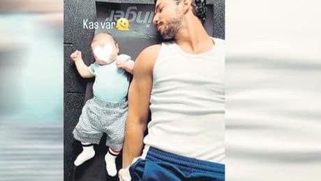 Baba-oğuldan spor pozu