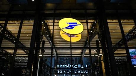 La Poste installe une direction intérimaire bicéphale, en attendant une décision de l’Elysée