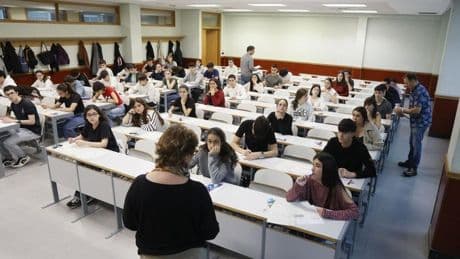 Quejas de colegios por un «error» en el examen de Filosofía de Selectividad