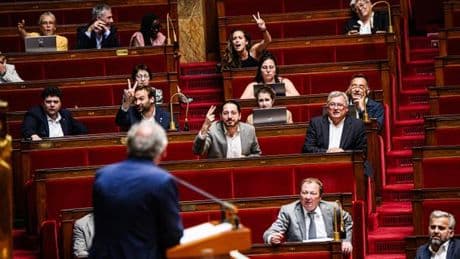 Comment la fabrique de la loi a été bousculée au Parlement depuis la dissolution