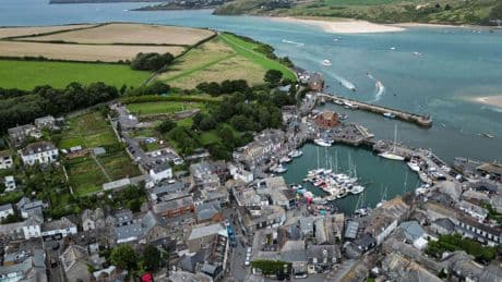 Million-pound property hotspots revealed as one in 20 homes ‘priced in bracket’