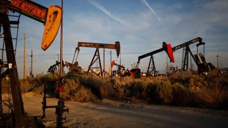 Pétrole: huit membres de l'Opep+, dont la Russie, annoncent à nouveau une forte hausse de production