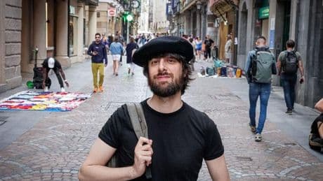Los cuatro meses de David Uclés en Bilbao hasta que terminó en la Alhóndiga el libro del año