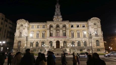 El Ararteko avisa al Consistorio de que su falta de transparencia provoca desconfianza en Bilbao