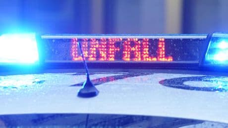 Ein Schwerverletzter nach mutmaßlichem Autorennen in Lohbrügge