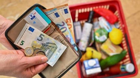Verbraucherpreise: Inflation steigt leicht - Kaffee und Obst deutlich teurer