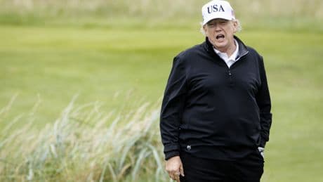 Trump insiste en "la falta de equidad" en el comercio con la UE y en que "habrá aranceles si no hay acuerdo"