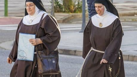 Un «choque de trenes»: las monjas de Belorado y el arzobispo Iceta declaran hoy en el juzgado