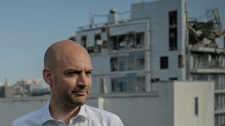 Guerre en Ukraine : le ministre français des Affaires étrangères près du front, à Kharkiv