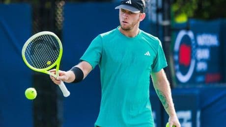 Davidovich sigue fuerte en Toronto y elimina a Mensik para llegar a octavos